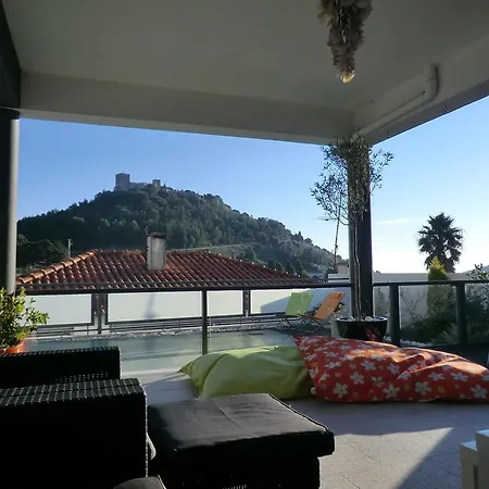 Moradia Com Piscina Privada Em *